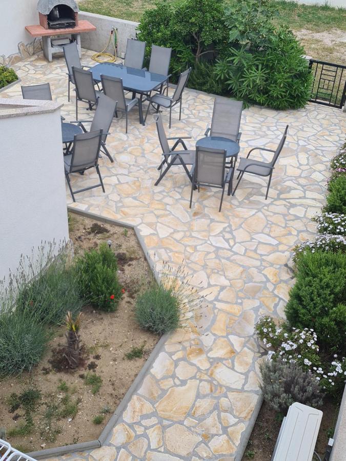 Apartments Dupin Baška Exteriör bild
