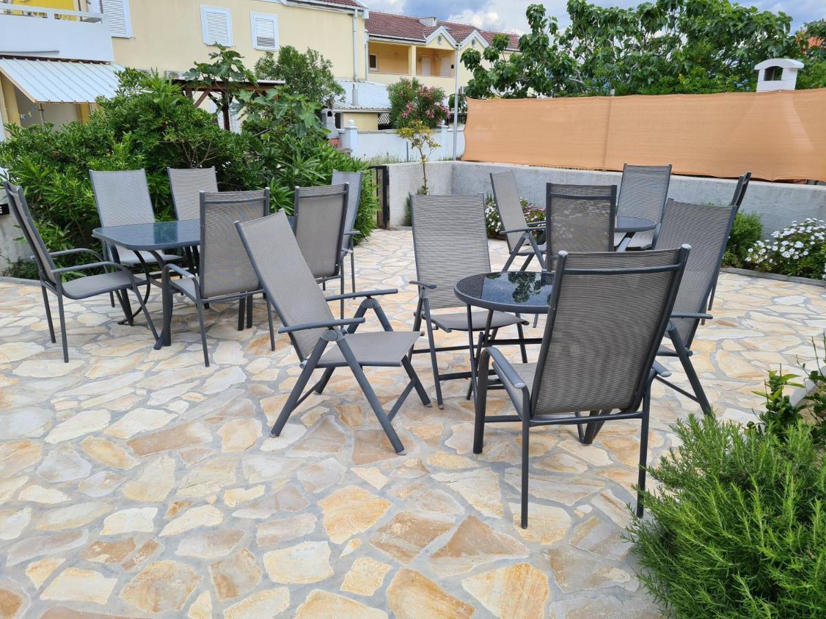 Apartments Dupin Baška Exteriör bild